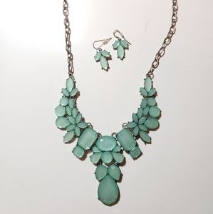 Necklace/Earrings Set